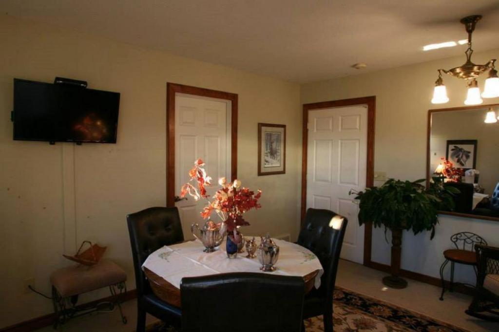 Sweetfern Inn (Adults Only) Clare Exteriör bild