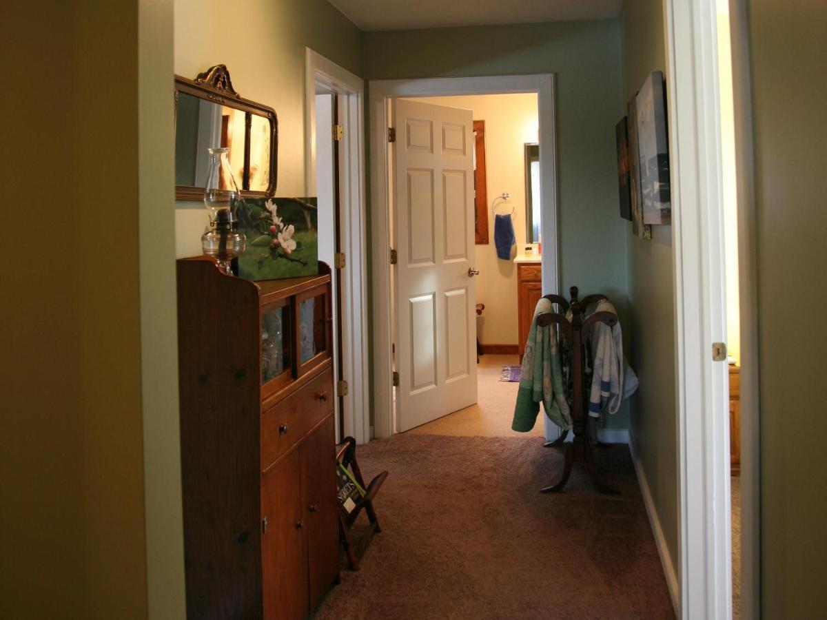 Sweetfern Inn (Adults Only) Clare Exteriör bild