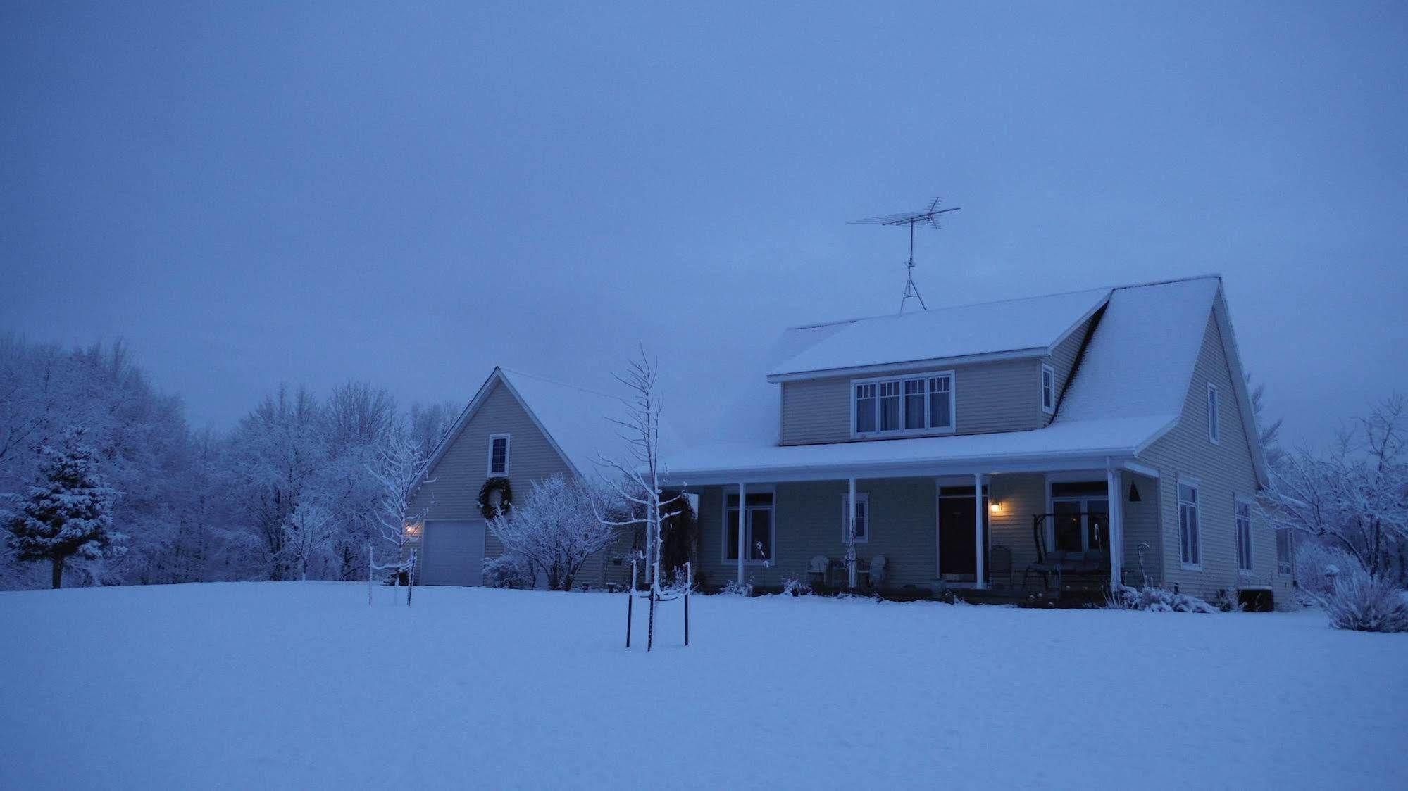 Sweetfern Inn (Adults Only) Clare Exteriör bild
